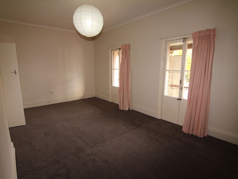 19 Bathurst Road, Orange NSW 2800, Image 2