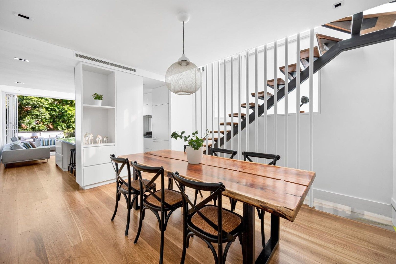 5 bedrooms House in 23 Read Street BRONTE NSW, 2024