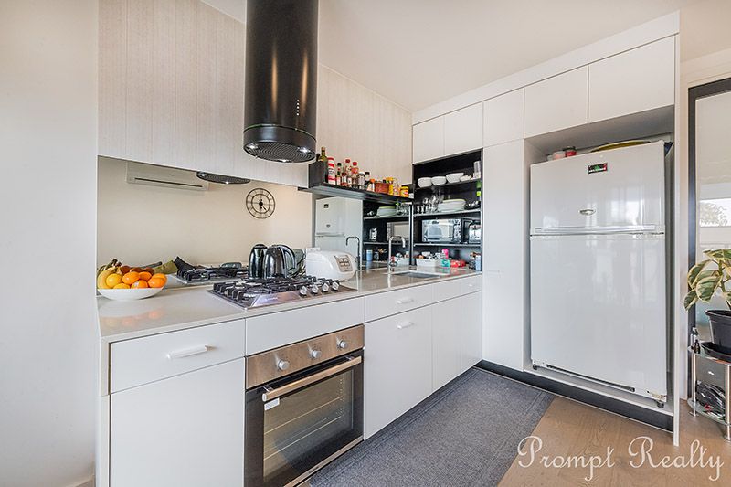 302/6 ST KILDA RD, St Kilda VIC 3182, Image 2