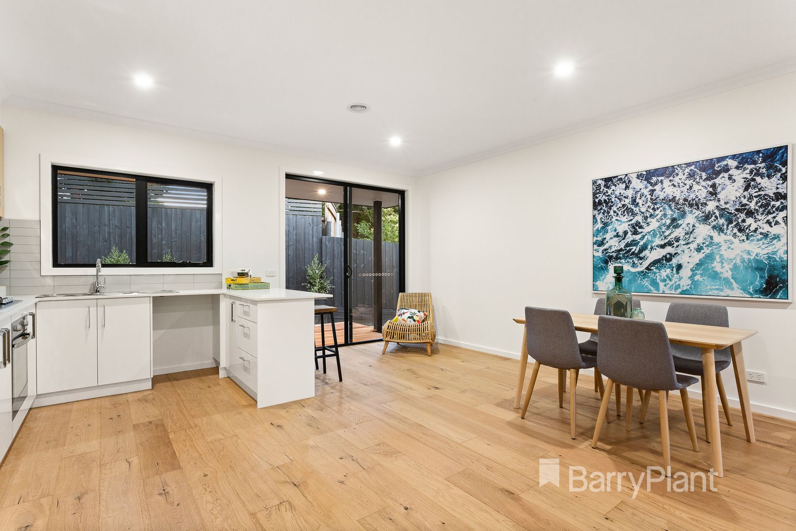 3/5 Highland Avenue, Croydon VIC 3136, Image 2