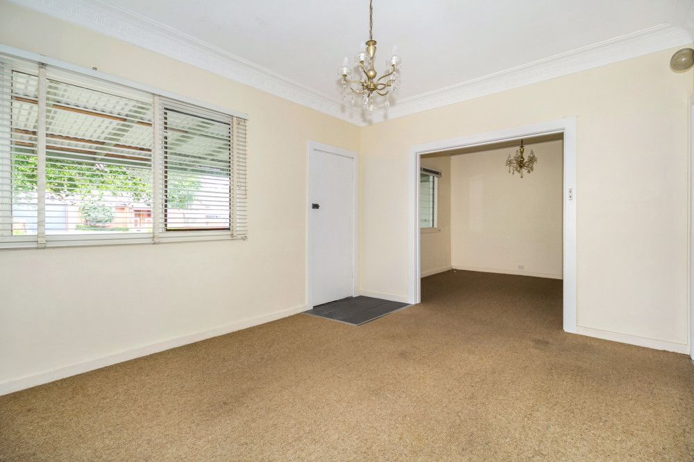 4 Rollings Road, Upper Ferntree Gully VIC 3156, Image 2