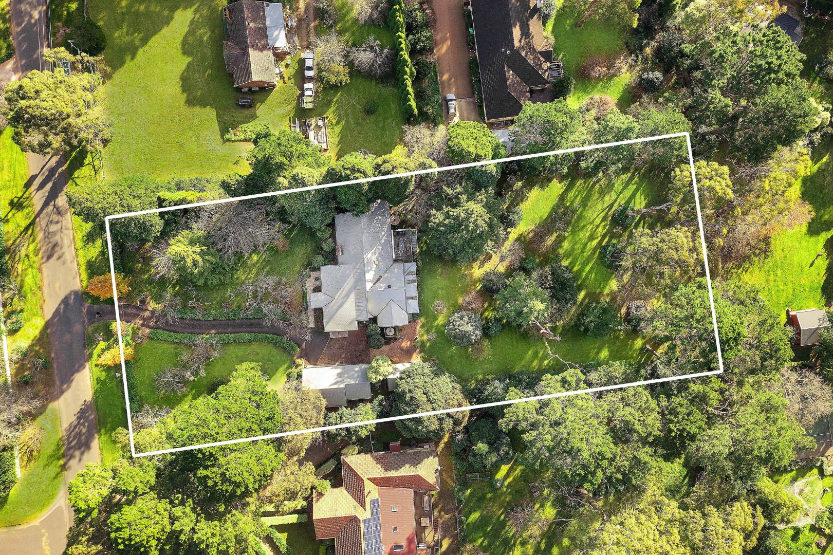 8 Sunninghill Avenue, Burradoo Property History & Address Research