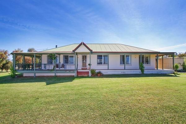 2 Red Gum Place, Loomberah NSW 2340
