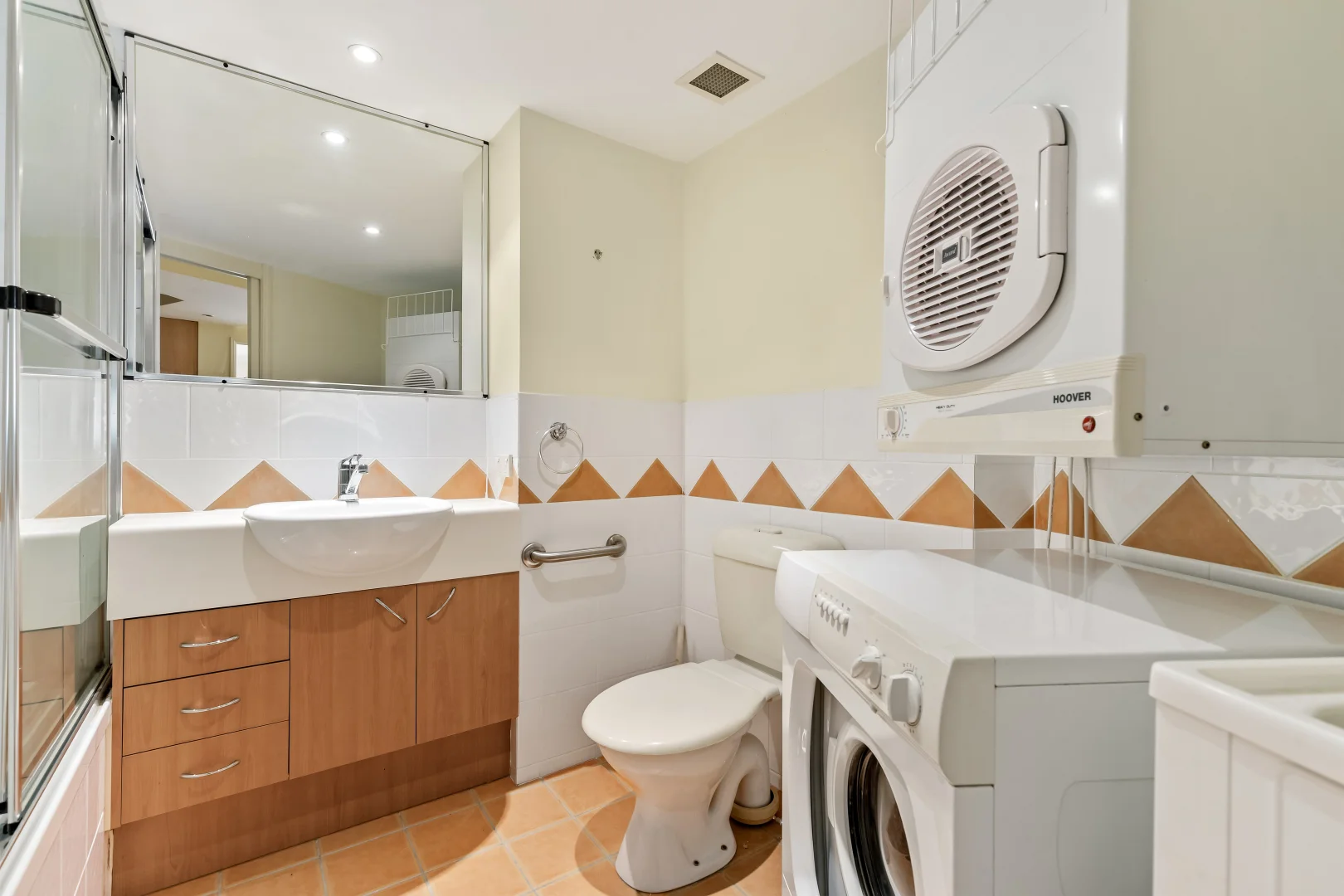 Additional image 9 of 2/121 Sir Fred Schonell Drive, St Lucia QLD 4067