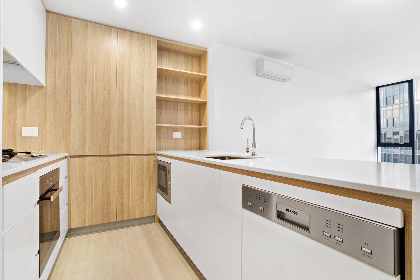 1 bedrooms Apartment / Unit / Flat in 2306/46 Savona Drive WENTWORTH POINT NSW, 2127