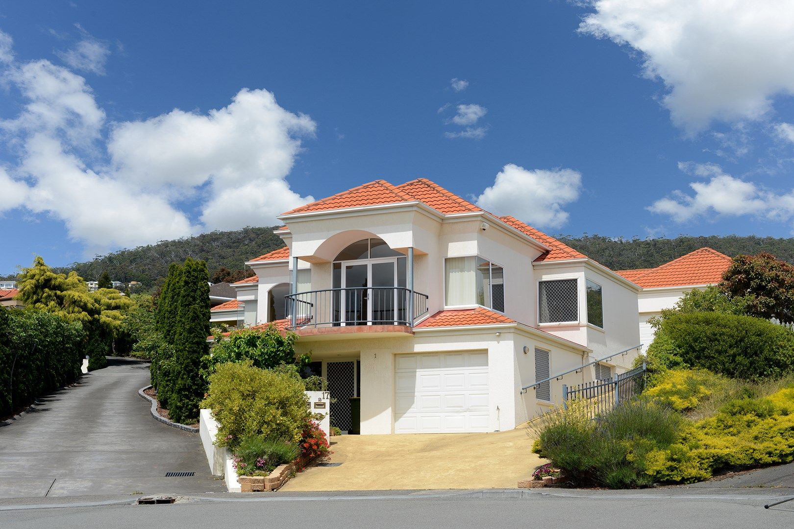 1/17 Rose Court, Sandy Bay TAS 7005, Image 0