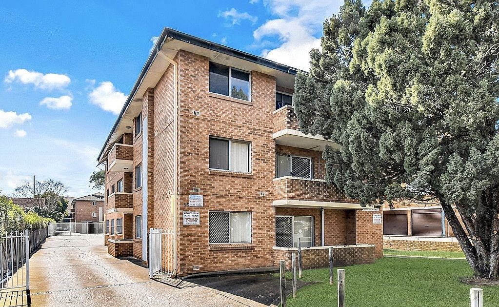 2 bedrooms Apartment / Unit / Flat in 2/55 Saddington Street ST MARYS NSW, 2760