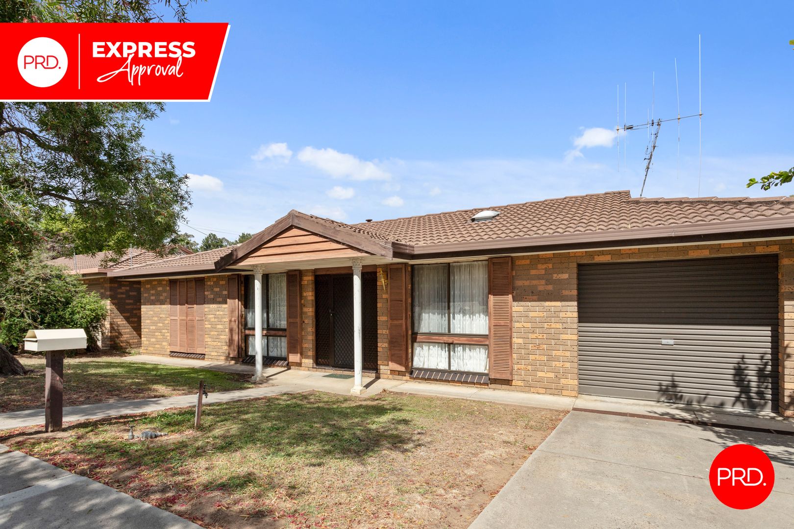 2/1 Louisa Court, Strathdale VIC 3550, Image 0