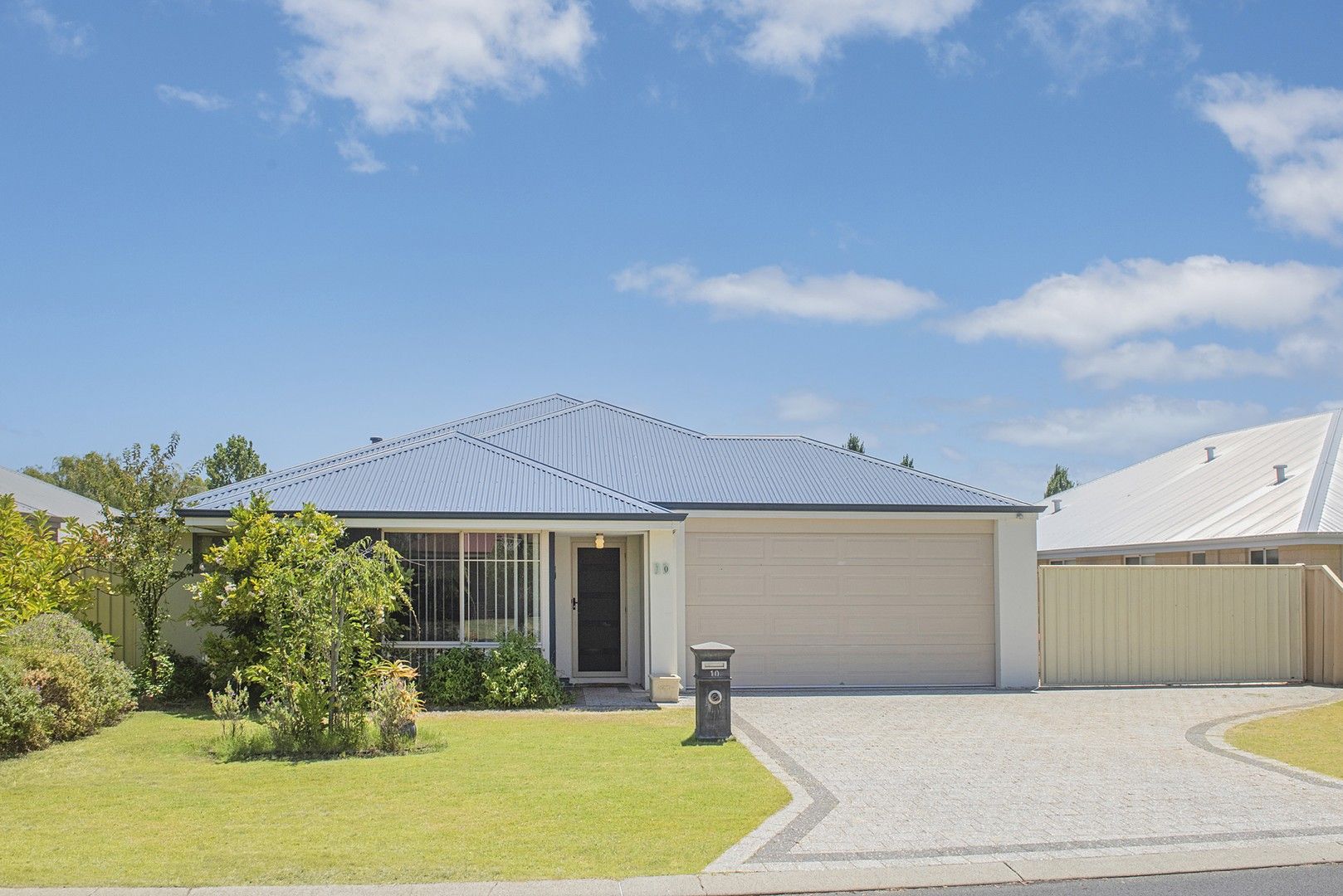 10 Mistral Bend, Yalyalup WA 6280, Image 0