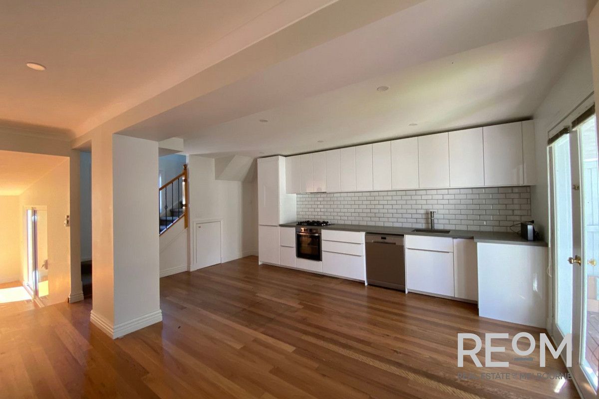 3 bedrooms Townhouse in 4/27 Forster Street IVANHOE VIC, 3079