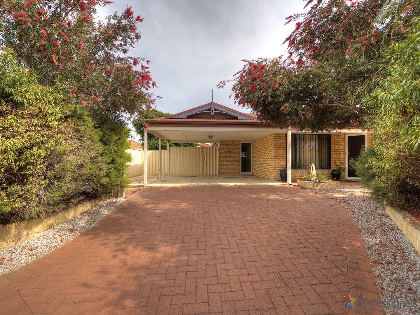 60 Fennell Crescent, Wattle Grove WA 6107, Image 2