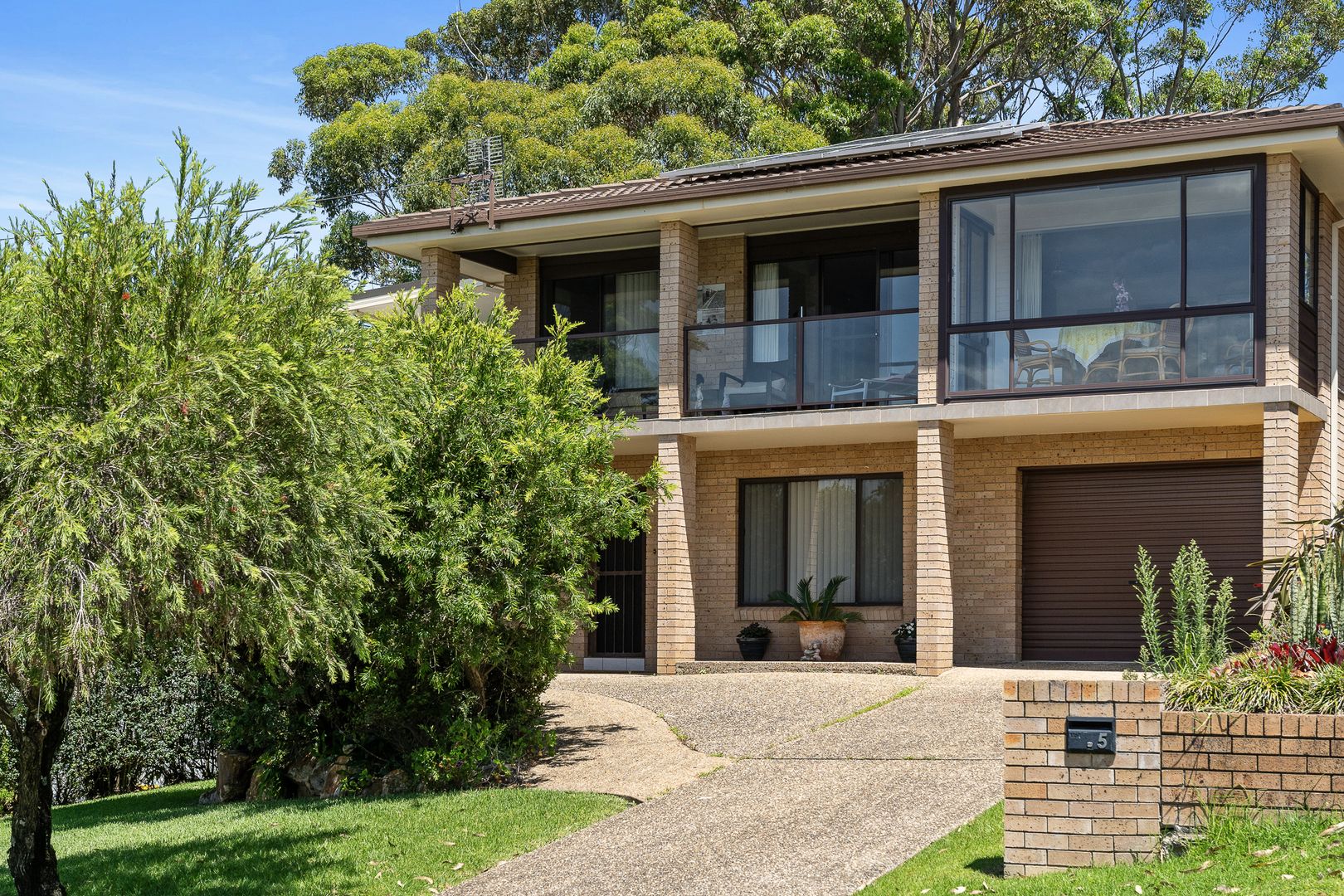 5 Surfers Avenue, Narrawallee NSW 2539, Image 1