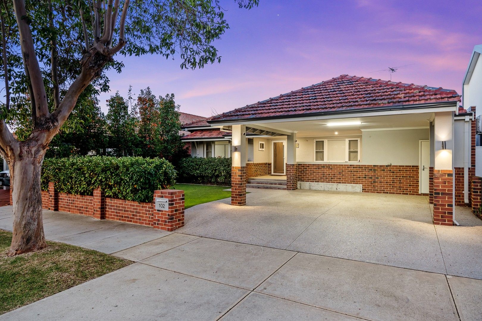 4 bedrooms House in 102 Holland Street WEMBLEY WA, 6014