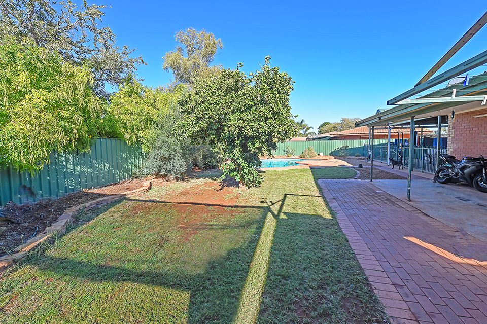 32 Richardson Way, Bulgarra WA 6714, Image 2