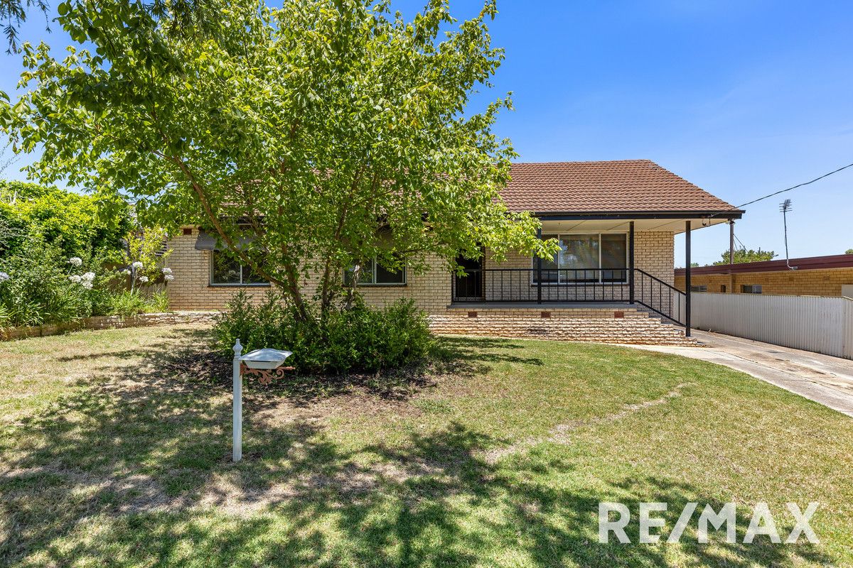 52 Nixon Crescent, Tolland NSW 2650, Image 0