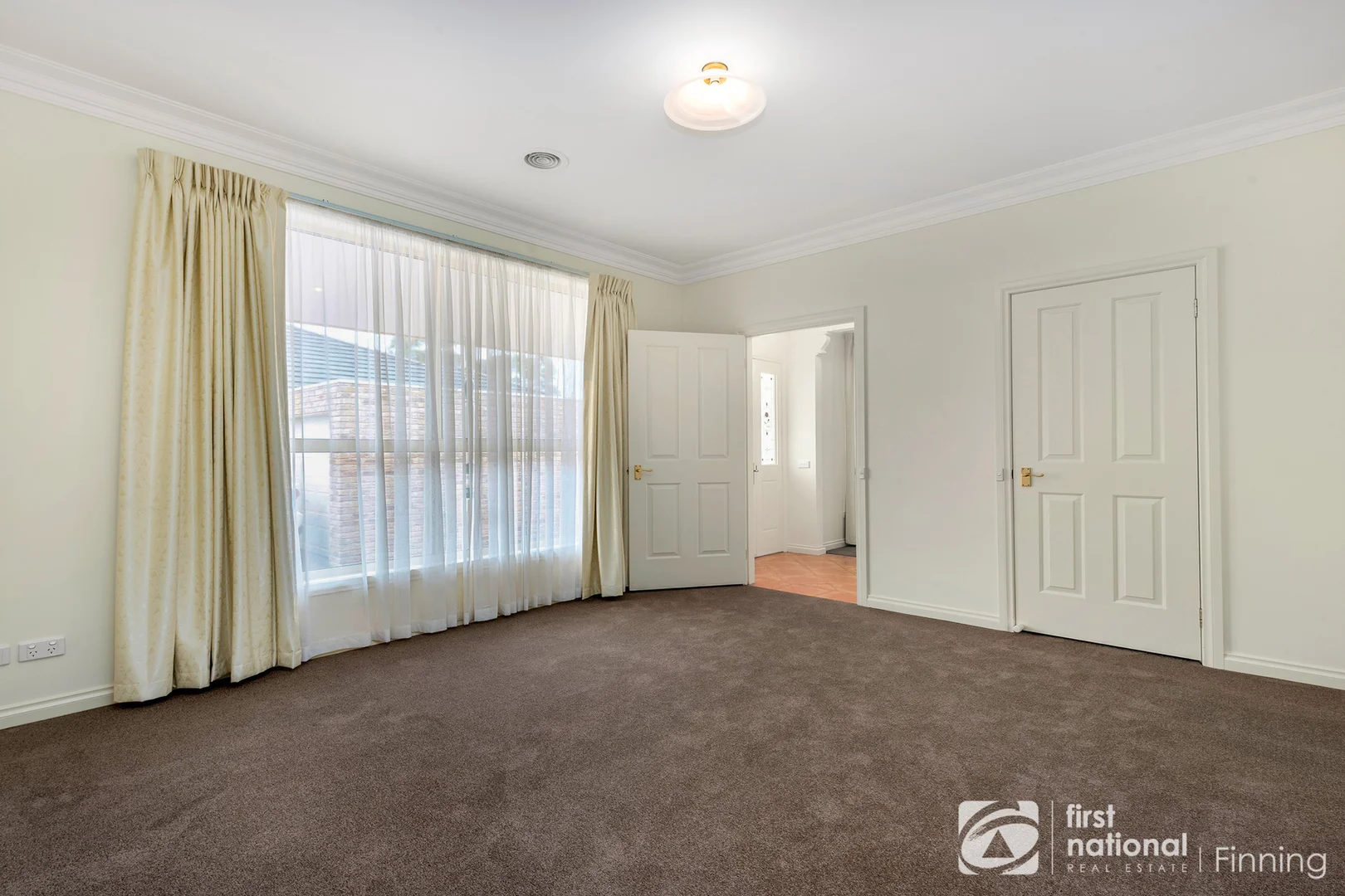Additional image 5 of 2/6 Lawson Close, Cranbourne VIC 3977