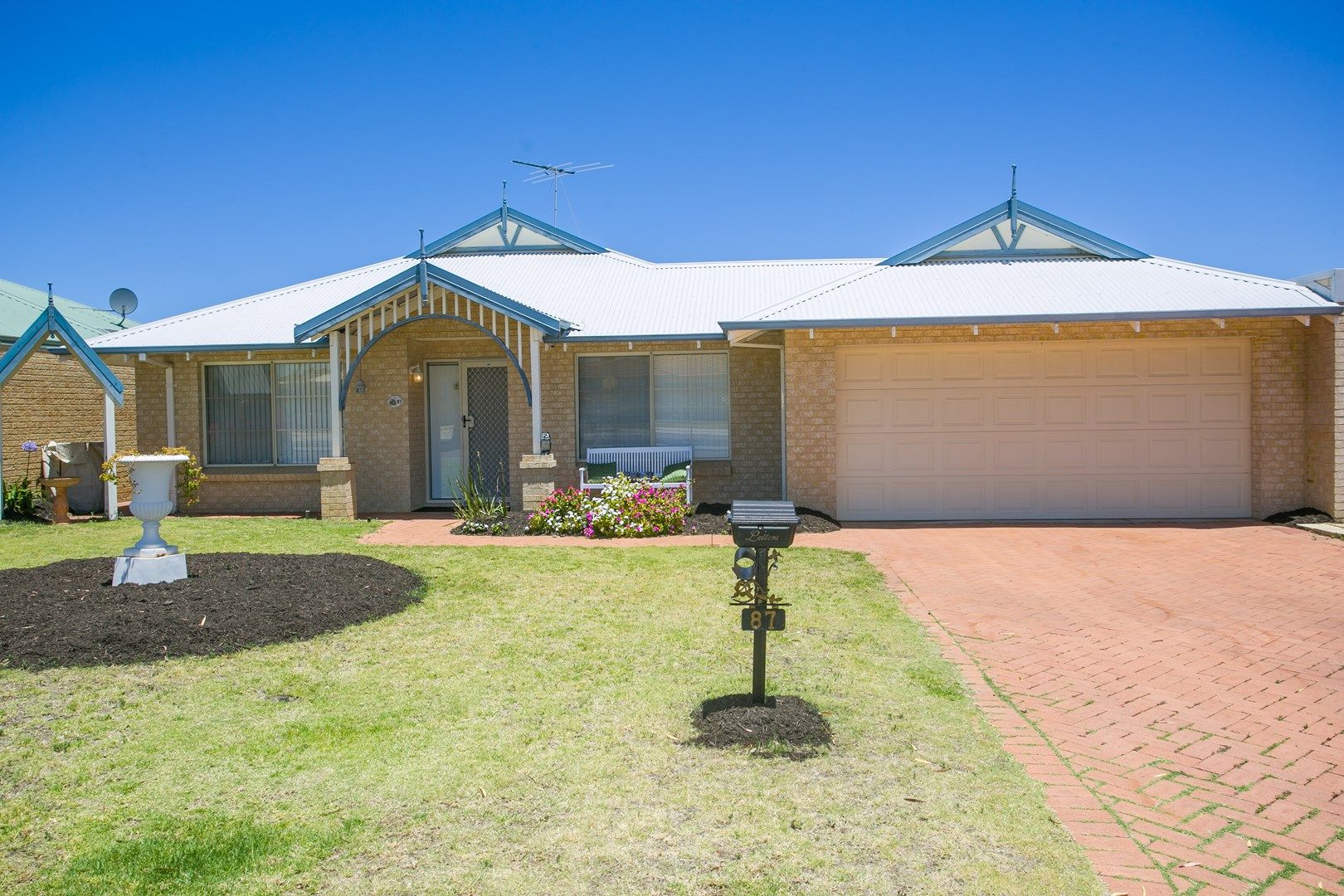 87 Archer Street, Pearsall WA 6065, Image 0