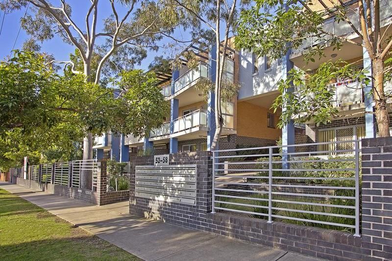 3 bedrooms Apartment / Unit / Flat in 22/52-58 Courallie Ave HOMEBUSH WEST NSW, 2140