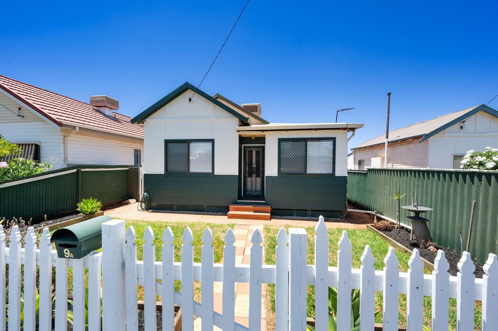 3 bedrooms House in 9A Harvey Street SOUTH KALGOORLIE WA, 6430