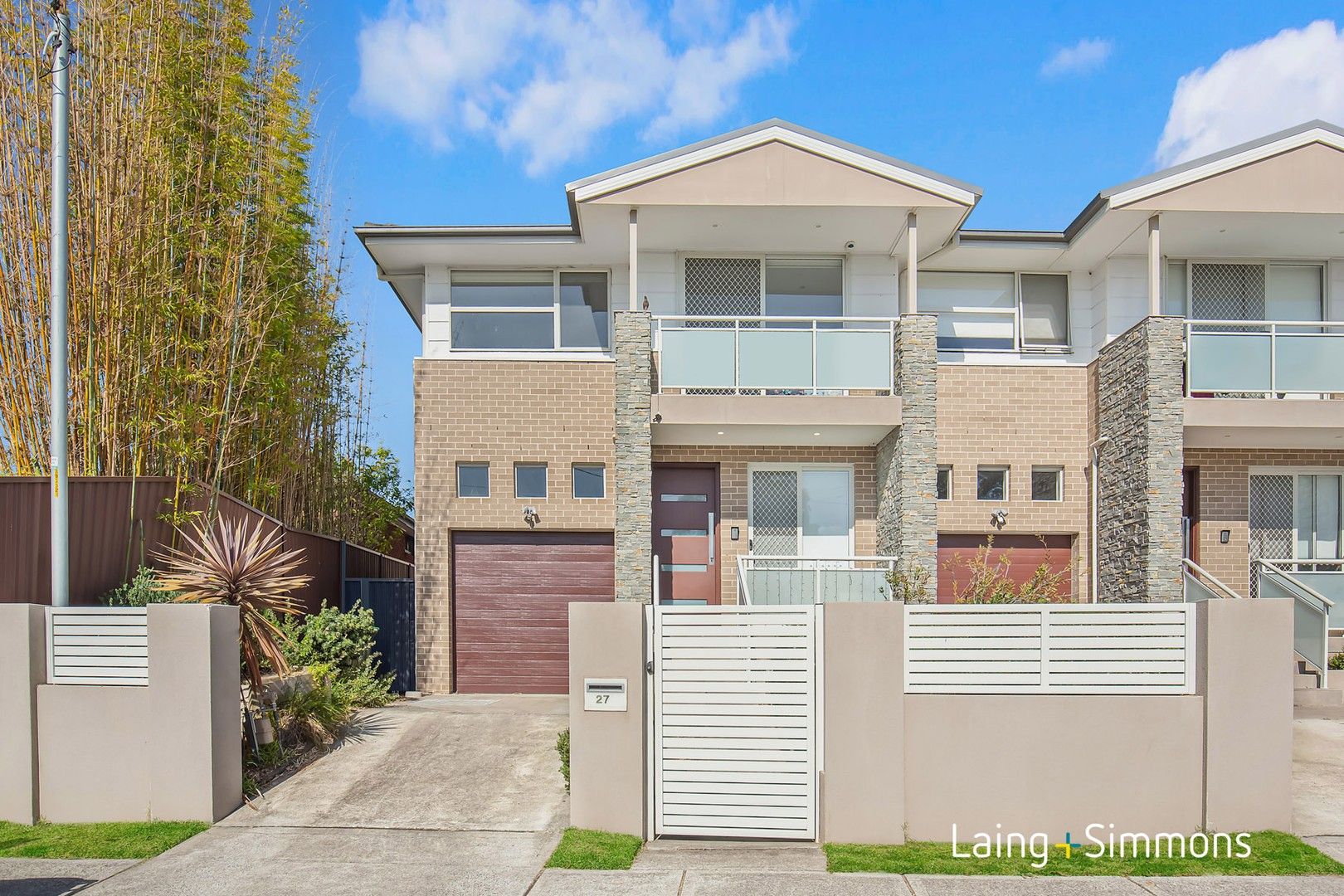 5 bedrooms Duplex in 27 Hollis Street CONSTITUTION HILL NSW, 2145