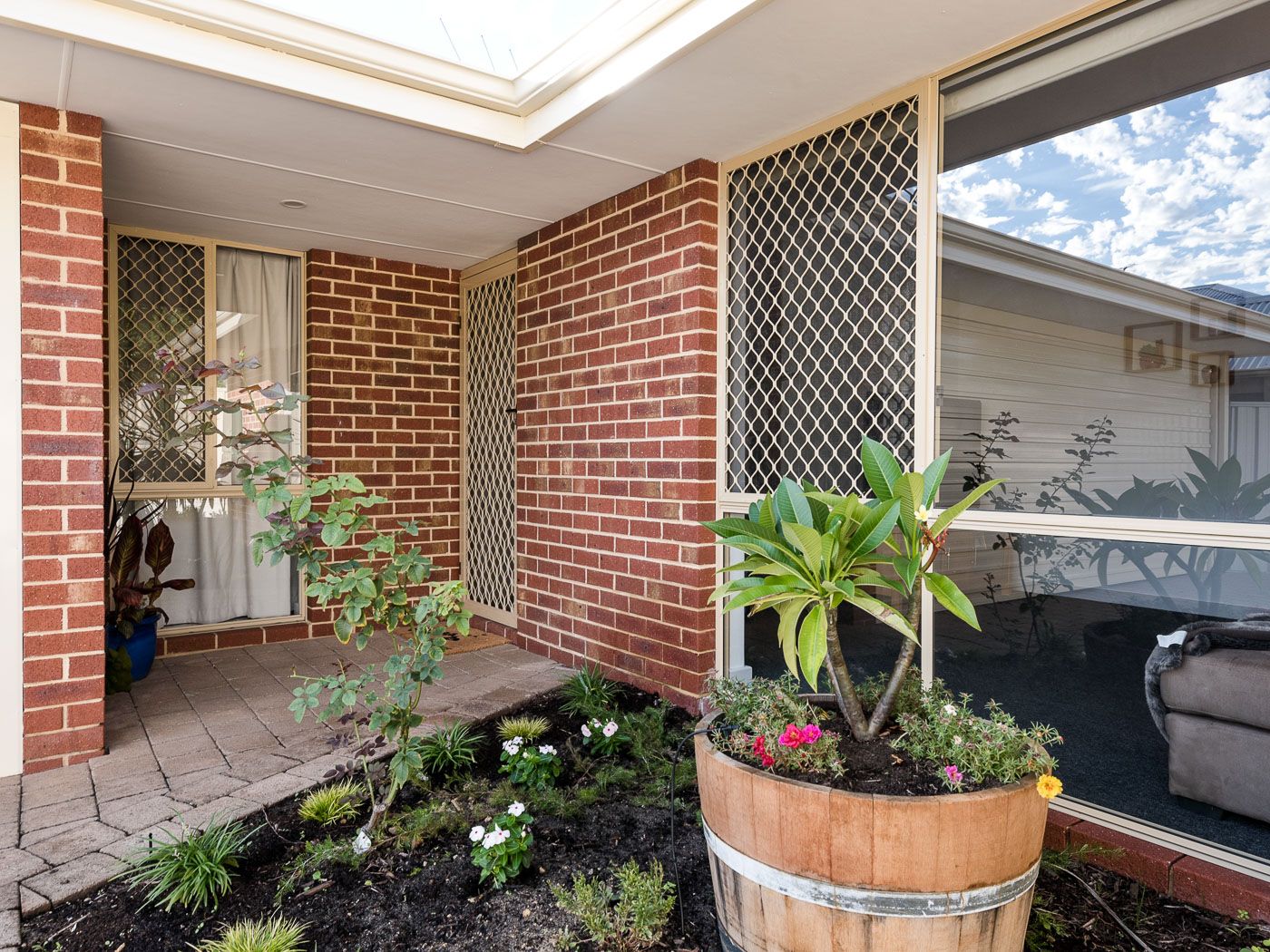 38B Redwood Crescent, Melville WA 6156, Image 1