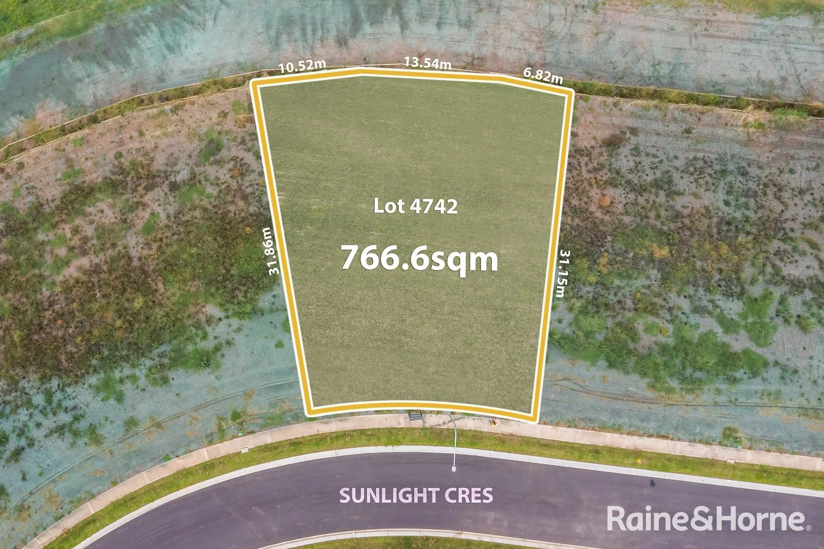 65 Sunlight Crescent, Menangle Park NSW 2563