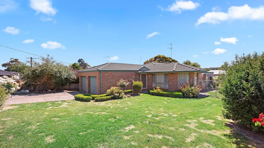 133 Mansfield Avenue, Mount Clear VIC 3350, Image 1