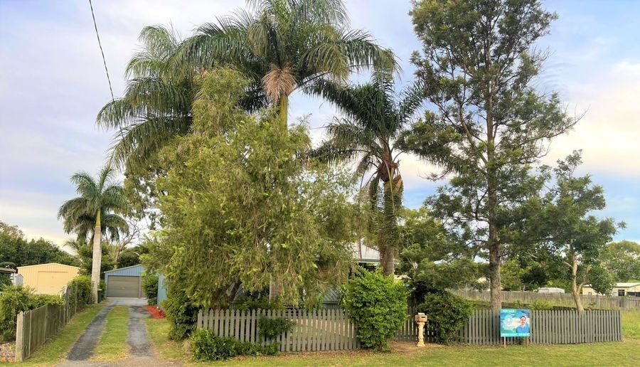 54 WAVE STREET, Burnett Heads QLD 4670, Image 0