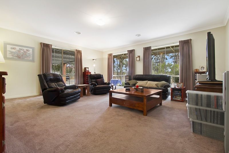 140 Trotting Terrace, Junortoun VIC 3551, Image 2