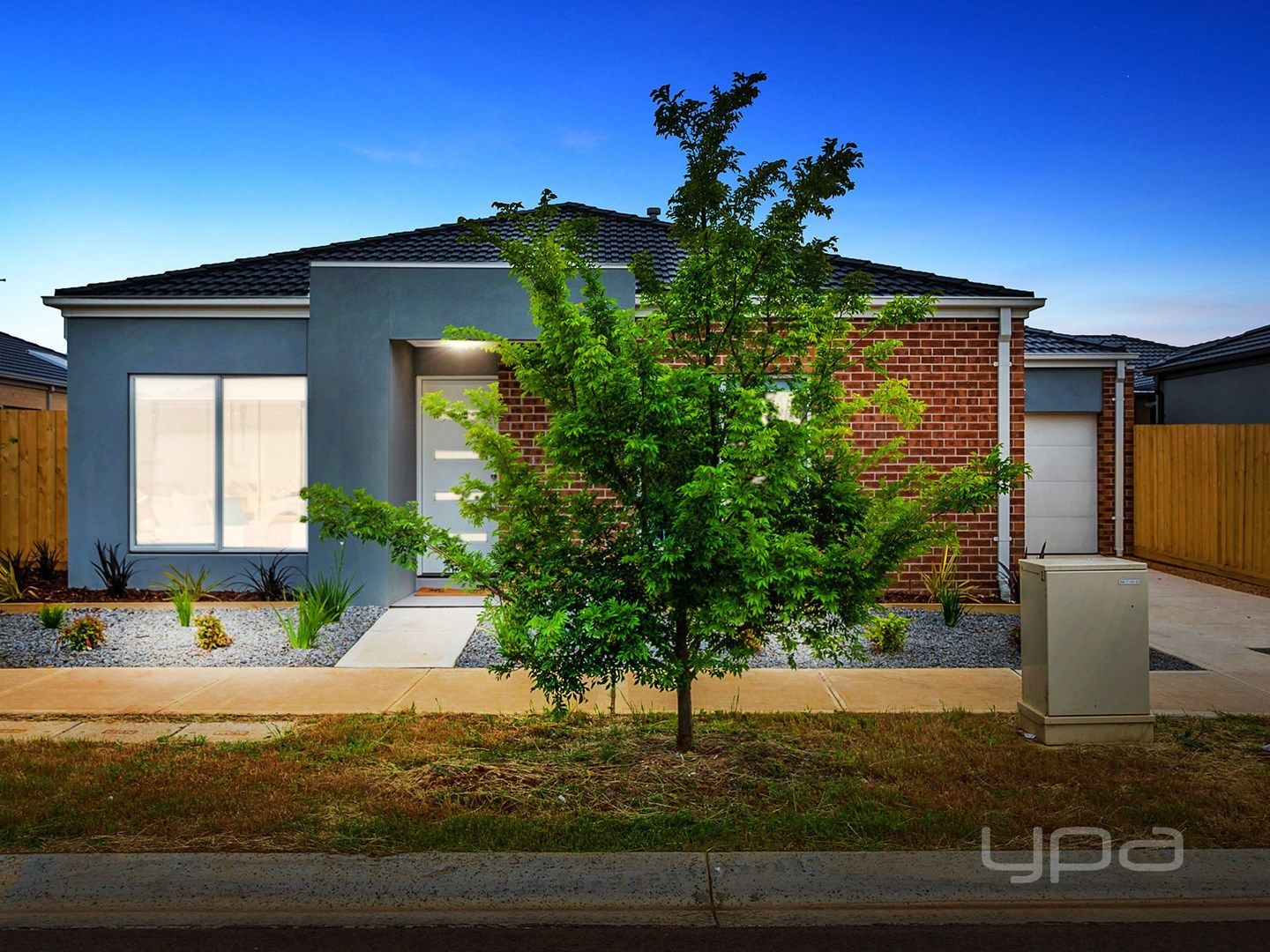 2 Fellows Street, Weir Views VIC 3338, Image 0