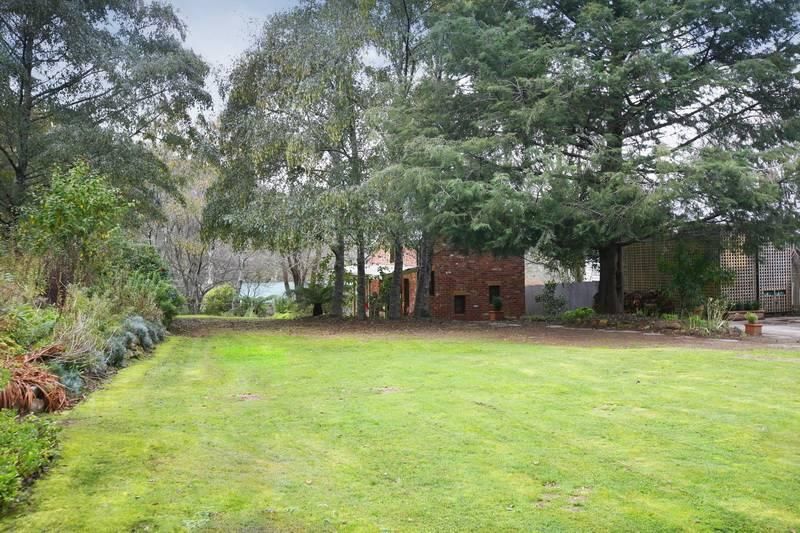 702 Mount Macedon Road, MOUNT MACEDON VIC 3441, Image 2