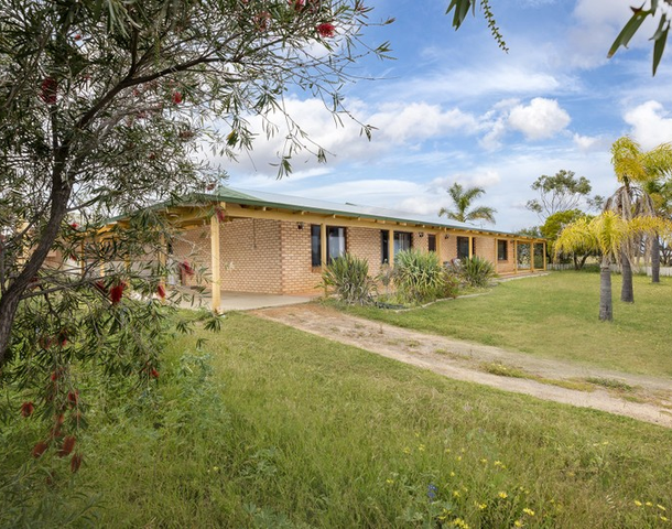 52 David Road, Waggrakine WA 6530