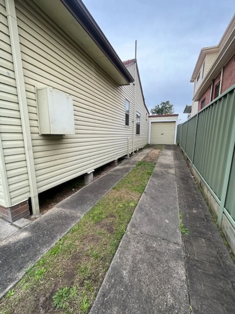 Additional image 11 of 16 Kahibah Road, Waratah NSW 2298