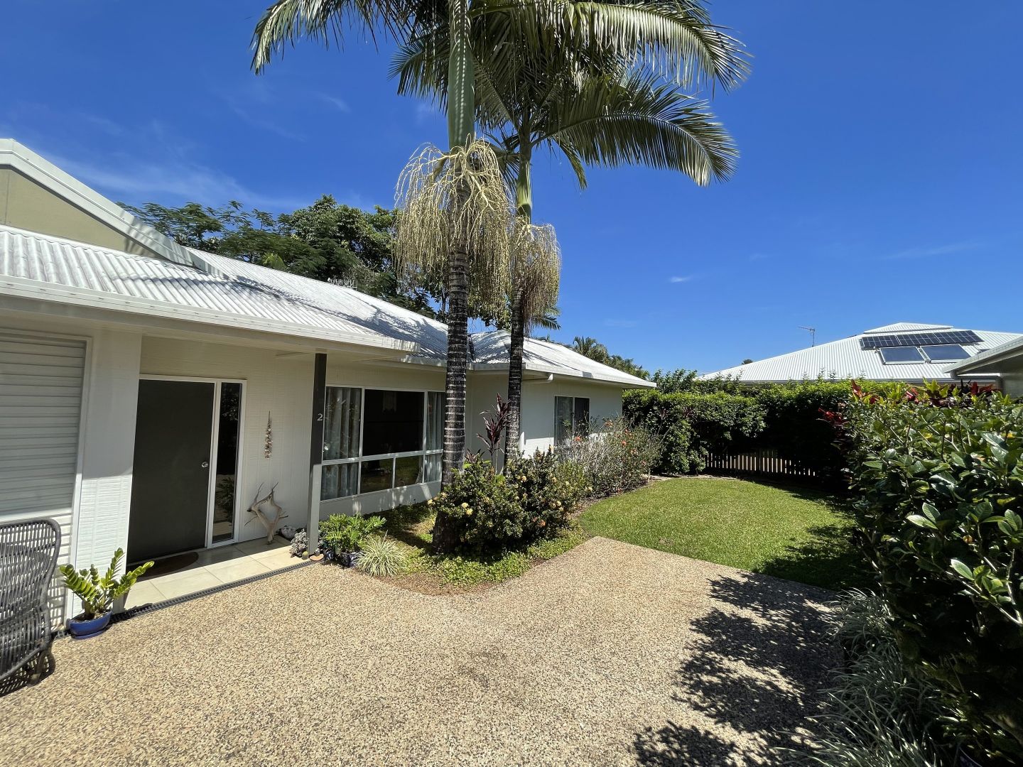 2/20 Seaview St, Mission Beach QLD 4852, Image 2