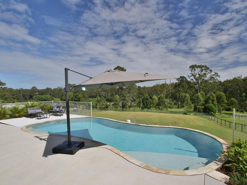54 Waterfront Place, Karalee QLD 4306, Image 2