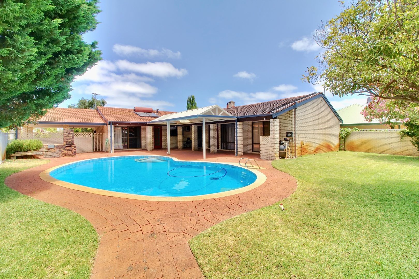 4 bedrooms House in 70B Parkin Street ROCKINGHAM WA, 6168