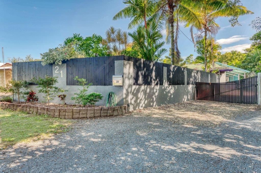 2 bedrooms House in 21 Maxwell Street MOSSMAN QLD, 4873