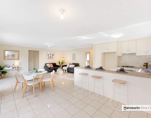 1/2 Bayton Road, Huntfield Heights SA 5163