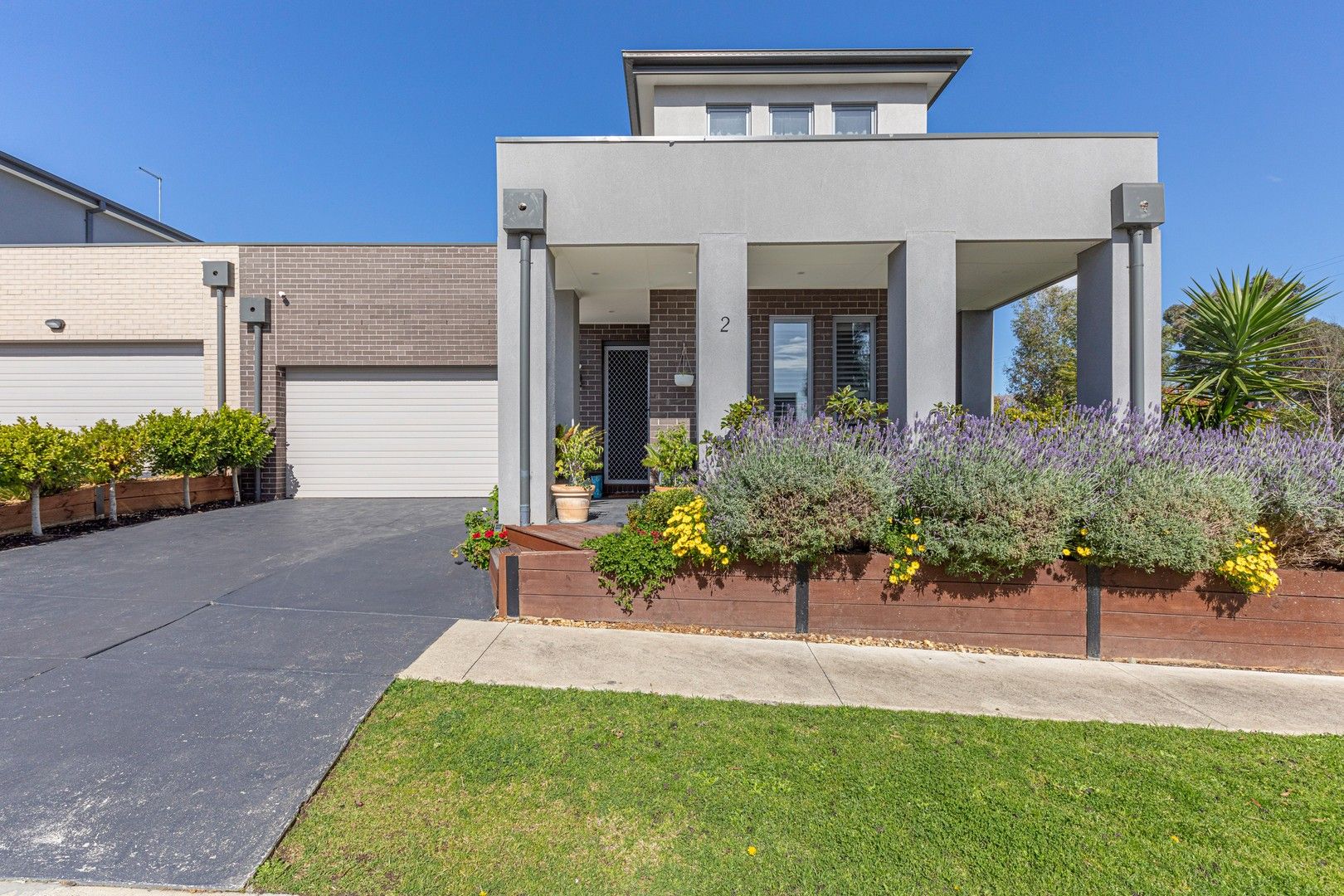 2 Tully Crescent, Narre Warren VIC 3805 House For Rent Domain