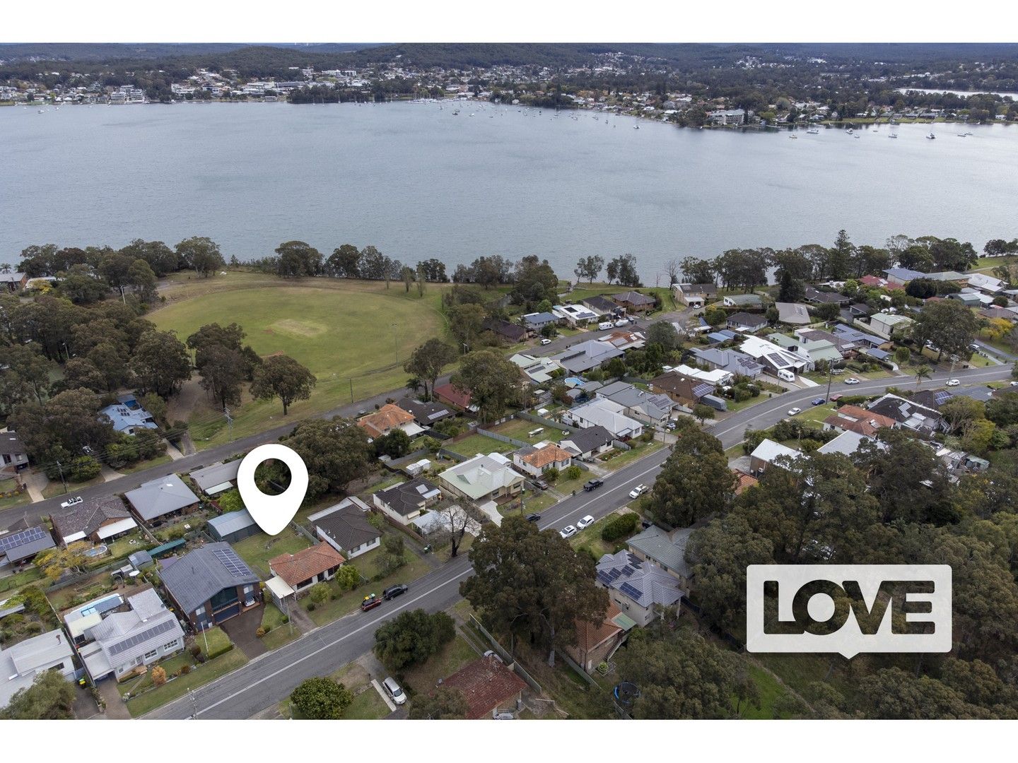 22 Middle Point Road, Bolton Point NSW 2283, Image 0