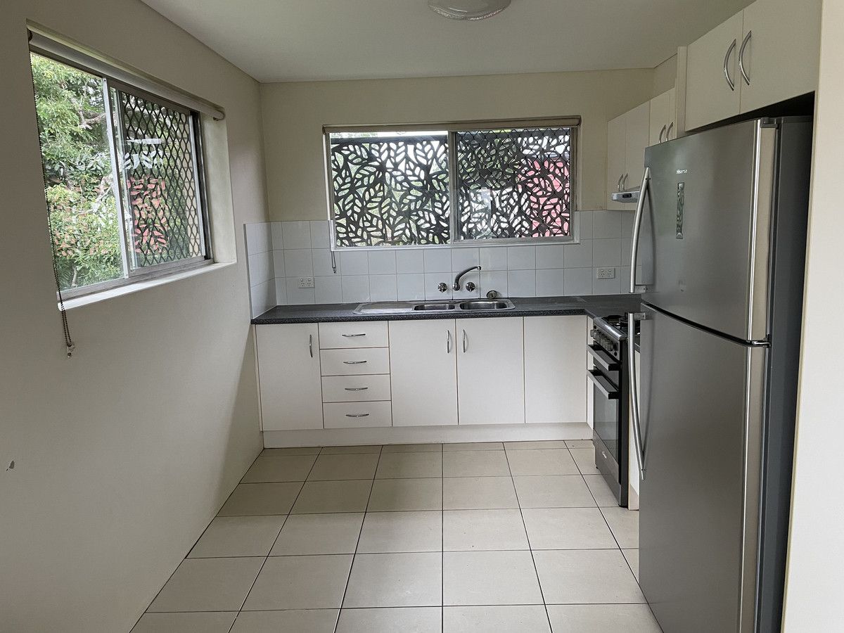 2 bedrooms Apartment / Unit / Flat in 4/40 Bunya Street GREENSLOPES QLD, 4120