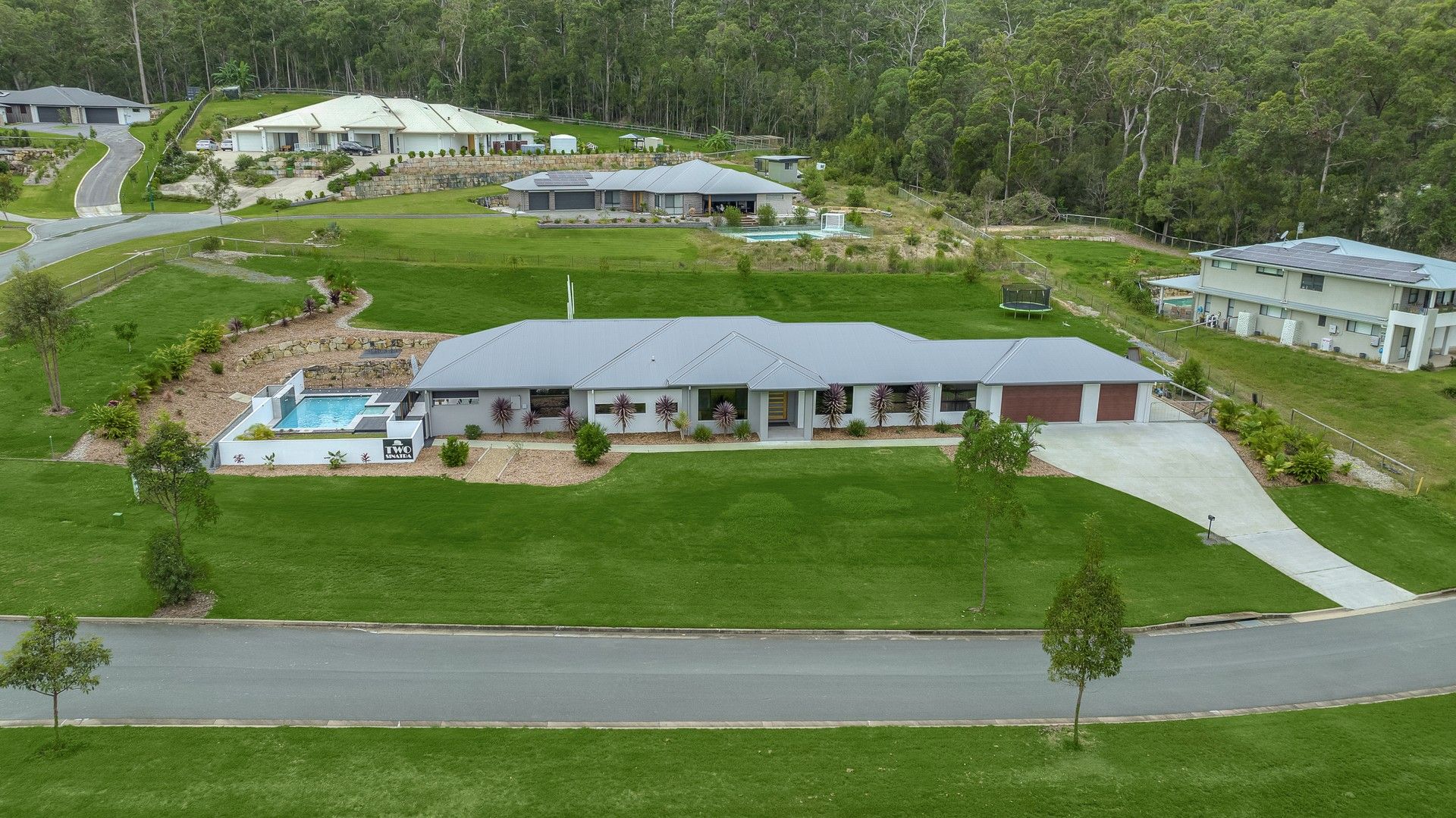 2 Sinatra Place, Maudsland QLD 4210, Image 1