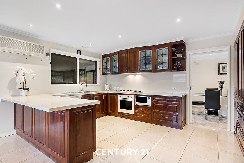 3 Acorn Court, Oakleigh South VIC 3167, Image 2