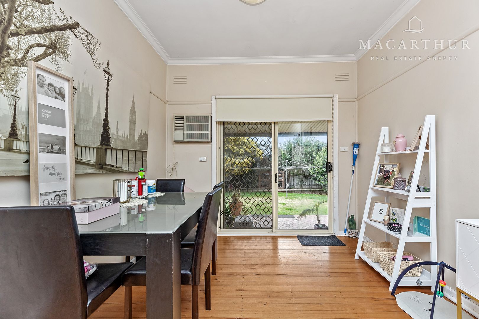 6 Gowrie Parade, Mount Austin NSW 2650, Image 2