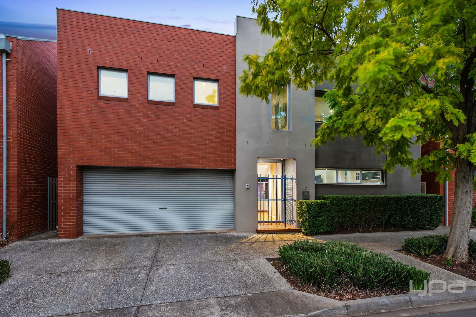 7 Catani Mews, Caroline Springs VIC 3023, Image 1