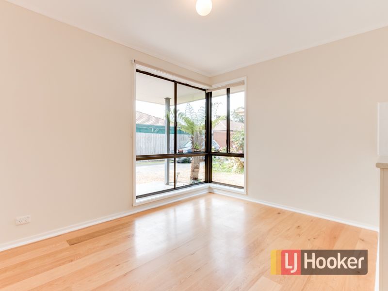 3/13 Lecky Street, CRANBOURNE EAST VIC 3977, Image 2