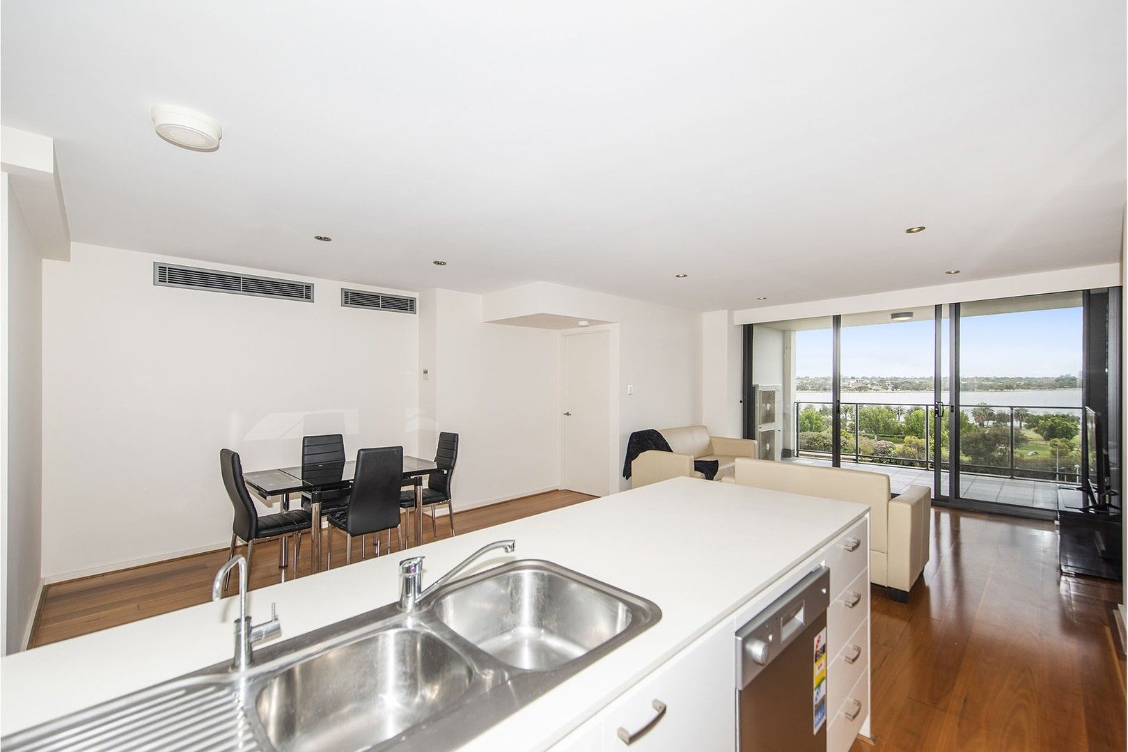 2 bedrooms Apartment / Unit / Flat in 21/18 Plain Street EAST PERTH WA, 6004