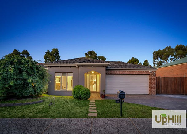 34 Augustus Drive, Berwick VIC 3806