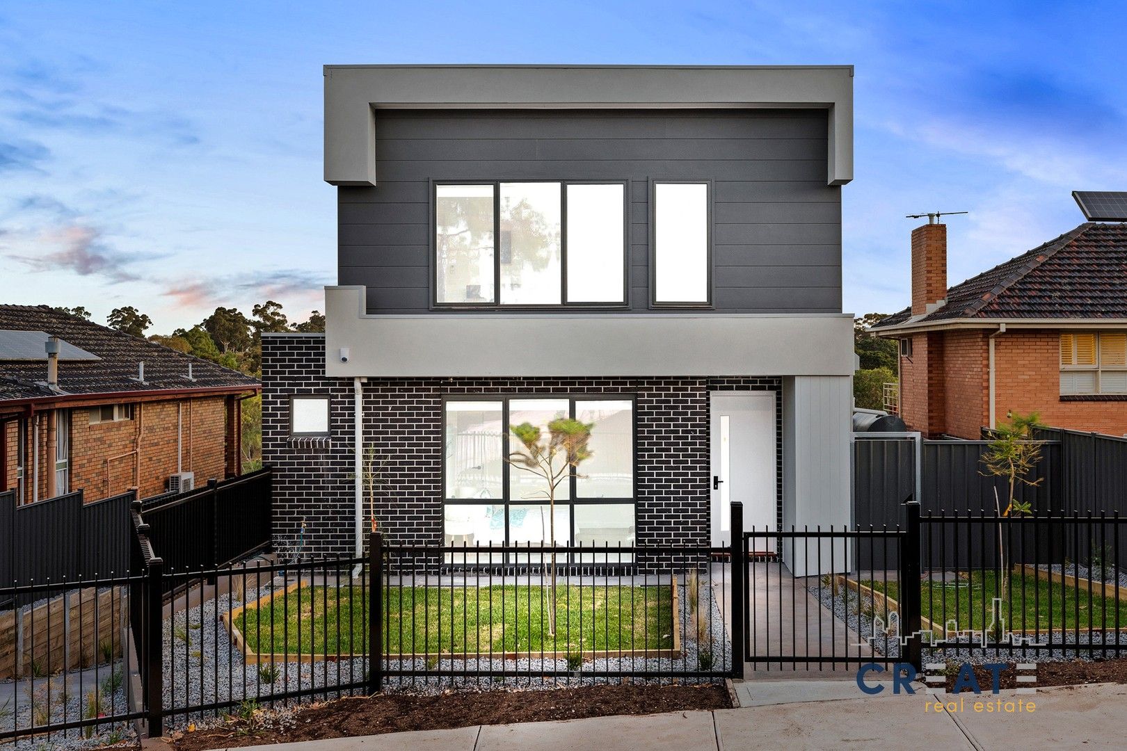 4 bedrooms Townhouse in 51 Canning Street AVONDALE HEIGHTS VIC, 3034