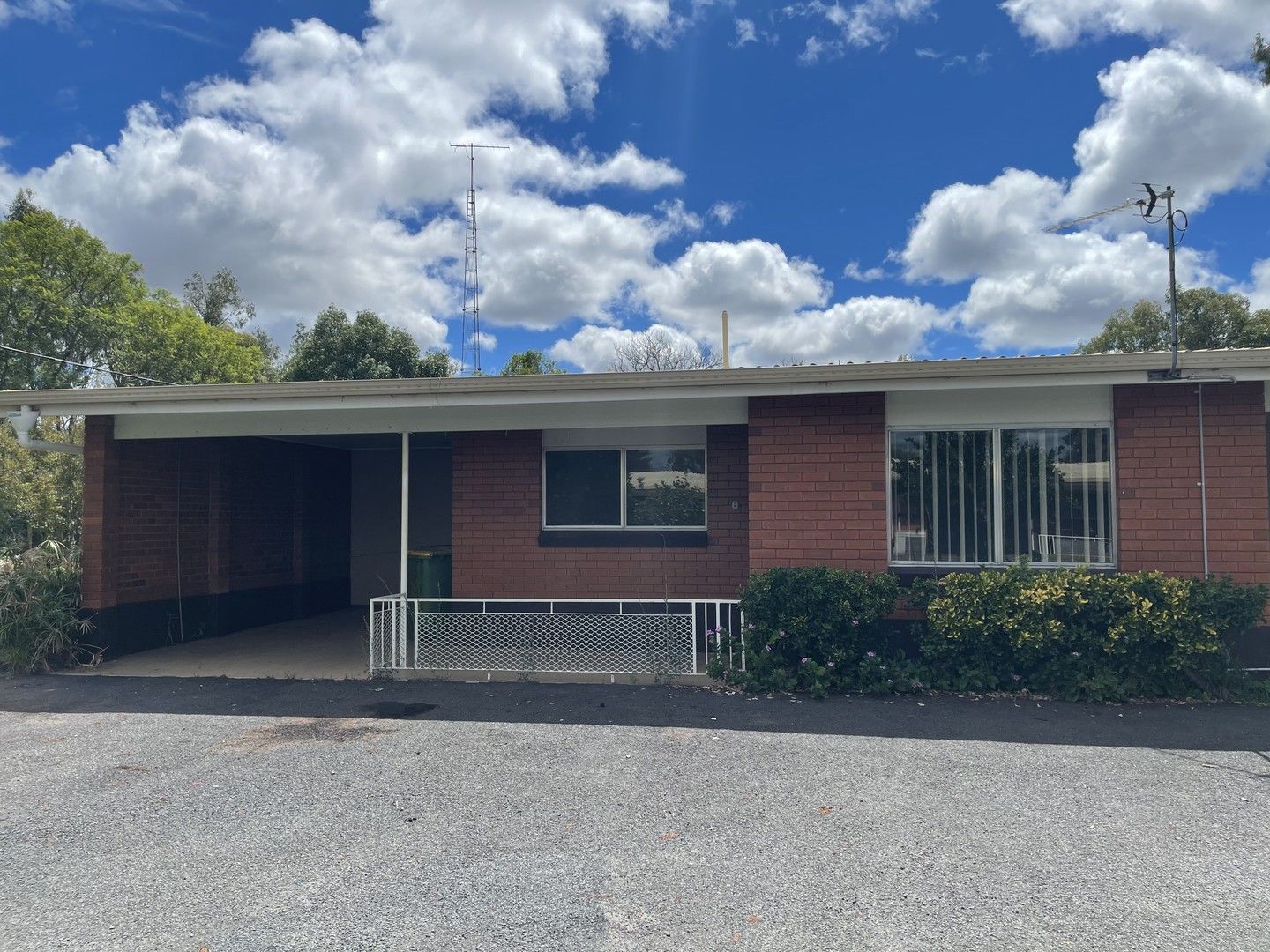 1/7 Earls Court, Oakey QLD 4401 Apartment For Rent 370 Domain